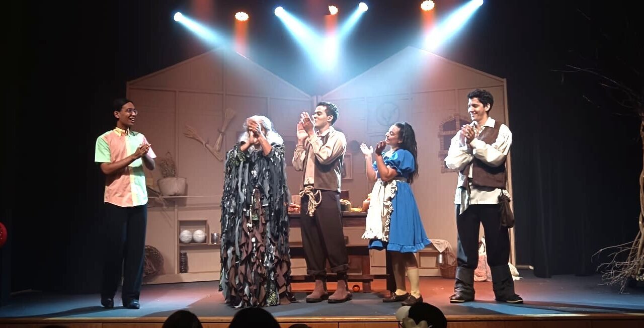 Hansel & Gretel, teatro inmenso en espacio mínimo