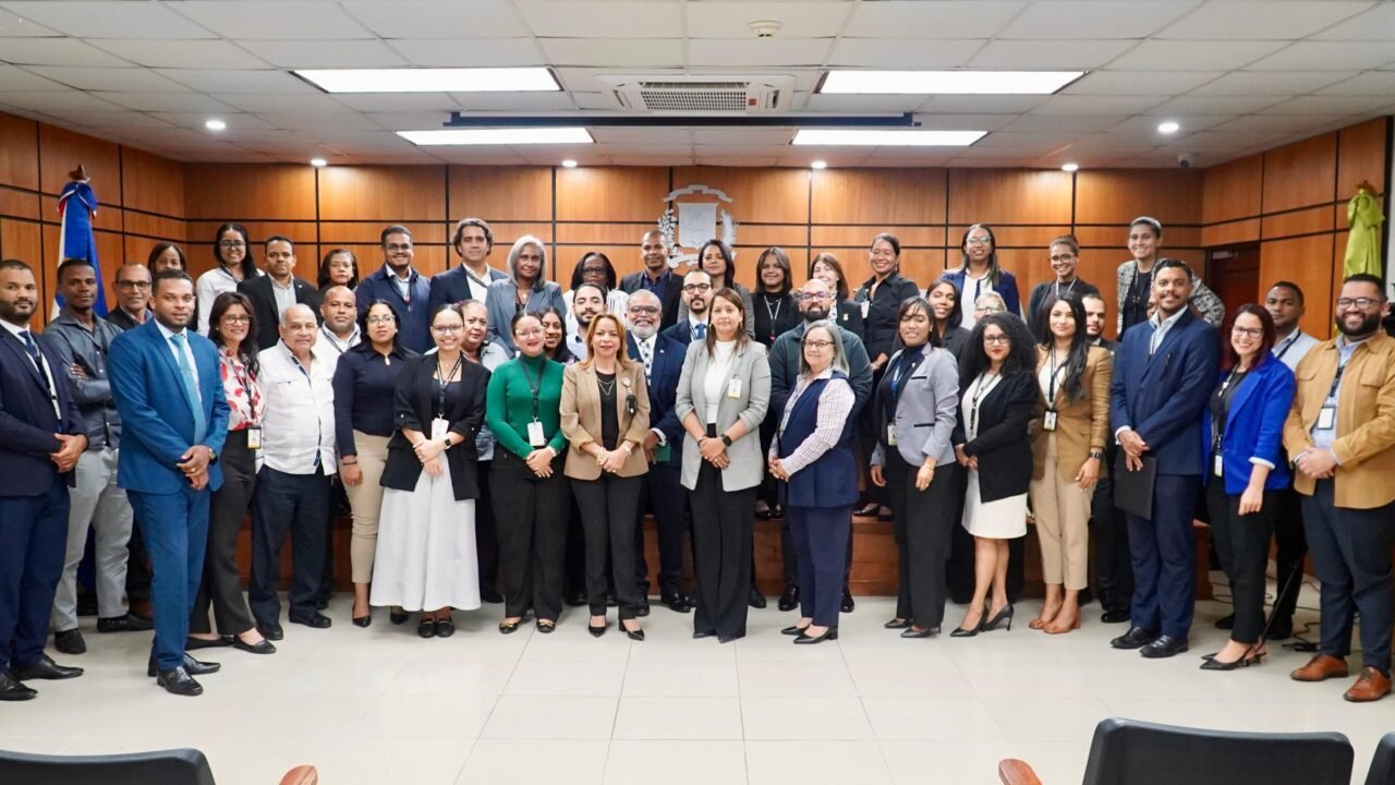 Tribunal Superior Electoral fortalece la gestión institucional capacita colaboradores sobre la Norma ISO 9001:2015