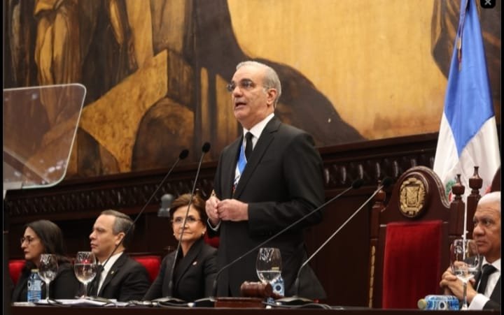 Abinader consagra a RTVD como referente regional: «Una televisión pública de valores, modernidad y rentabilidad social»