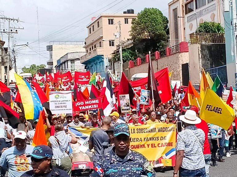 Miles participan en marcha por la soberanía nacional y los derechos del pueblo La actividad fue convocada por seis organizaciones de izquierda
