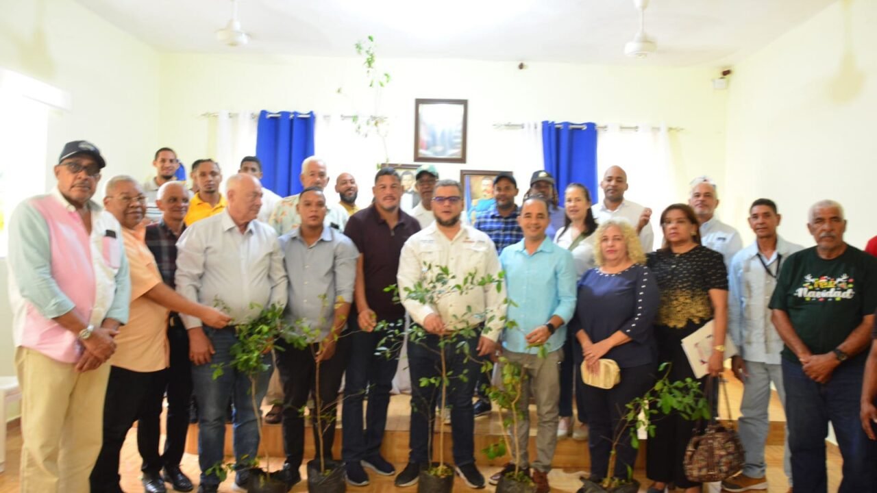 Hecmilio Galván: «Cultivar la tierra es la esperanza para las futuras generaciones’ FEDA impacta diversas comunidades en la provincia de Pedernales