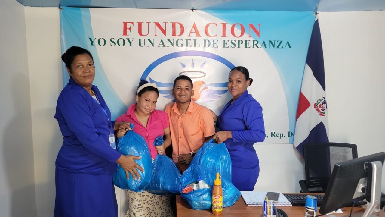 Fundación Yo Soy un Ángel de Esperanza inaugura nuevo local en Azua y realiza jornada de donaciones