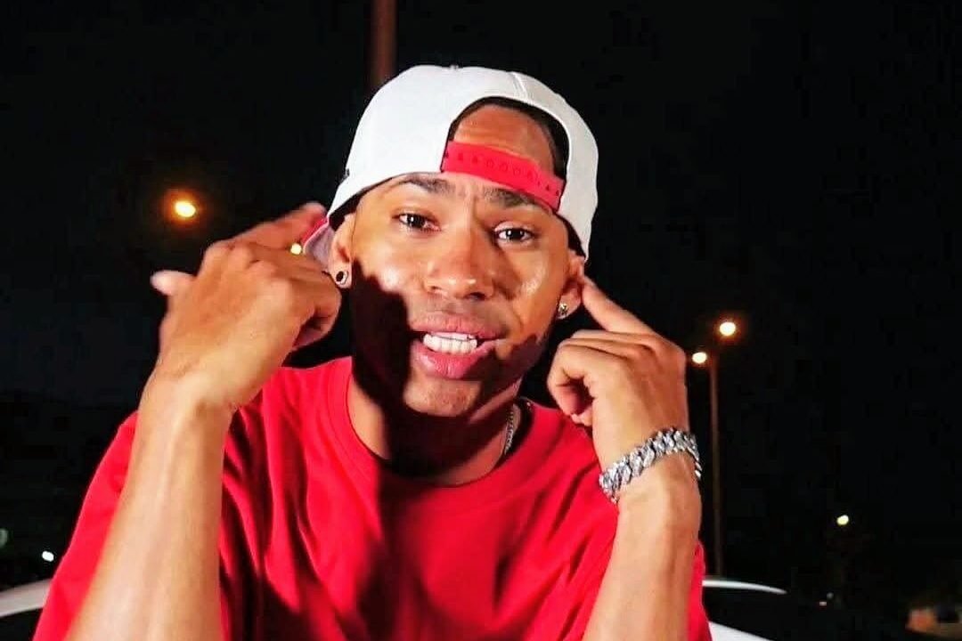 Dy Star la Súper Estrella, presenta su “Morena”