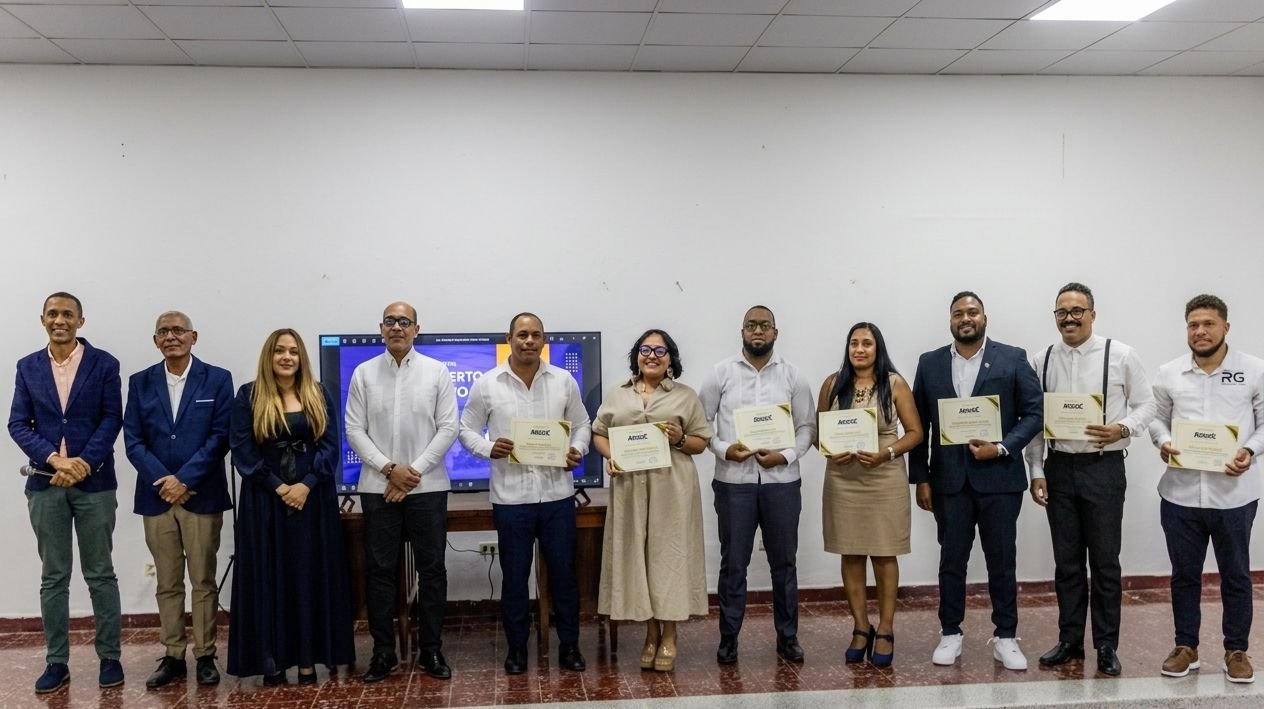 ADOCOC La Altagracia juramenta nueva directiva y celebra Semana de la Comunicación Cristiana “Esencia 360”