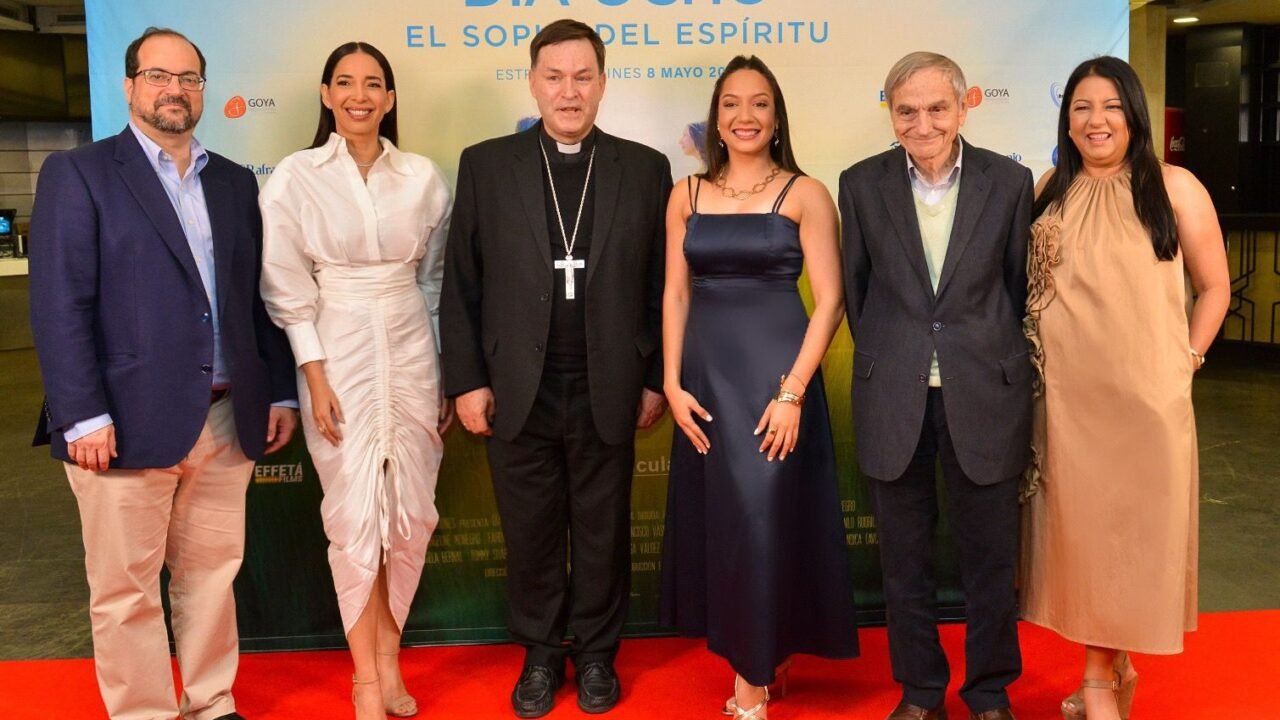 “Día Ocho” llena sala en Madrid y deja un soplo de esperanza en su estreno europeo