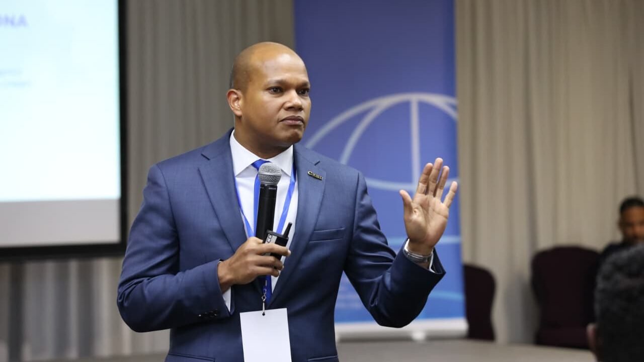 CAESCO revela: el periodismo dominicano enfrenta una «distancia generacional» y el dominio de los creadores