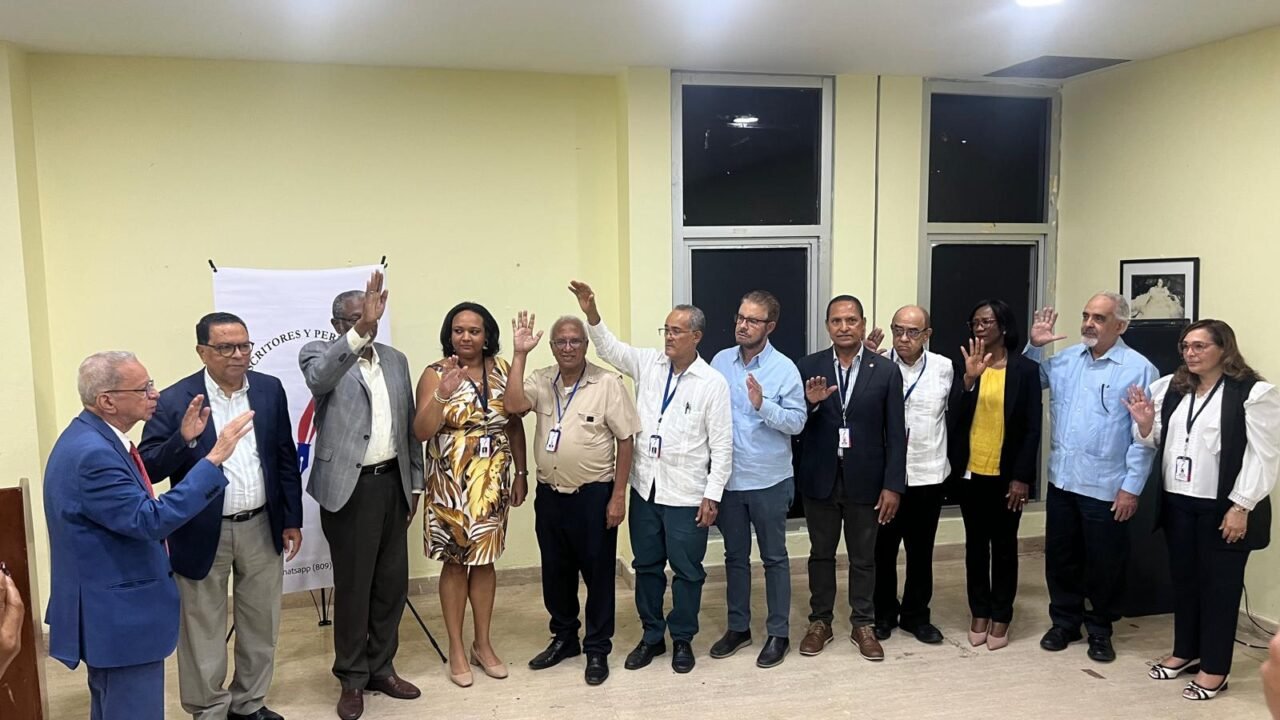 Escritores y Periodistas Dominicanos Eligen Nueva Directiva de la ASEPED para el Período 2026-2030