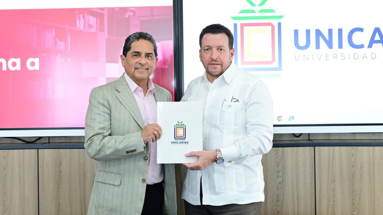 UNICARIBE adquiere plataforma Educaçao+a con 957 laboratorios digitales utilizados por Purdue University