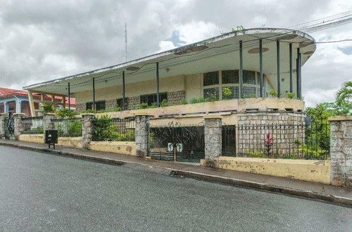 La Nueva Era: Emblemático instituto de inglés de La Romana de los entrañables Sres. Hoff
