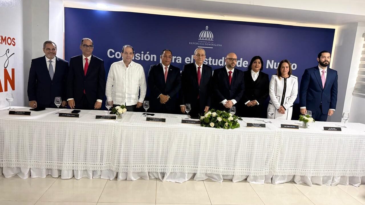 Comisión Consultiva presentará Proyecto de Ley para construcción nuevo estadio