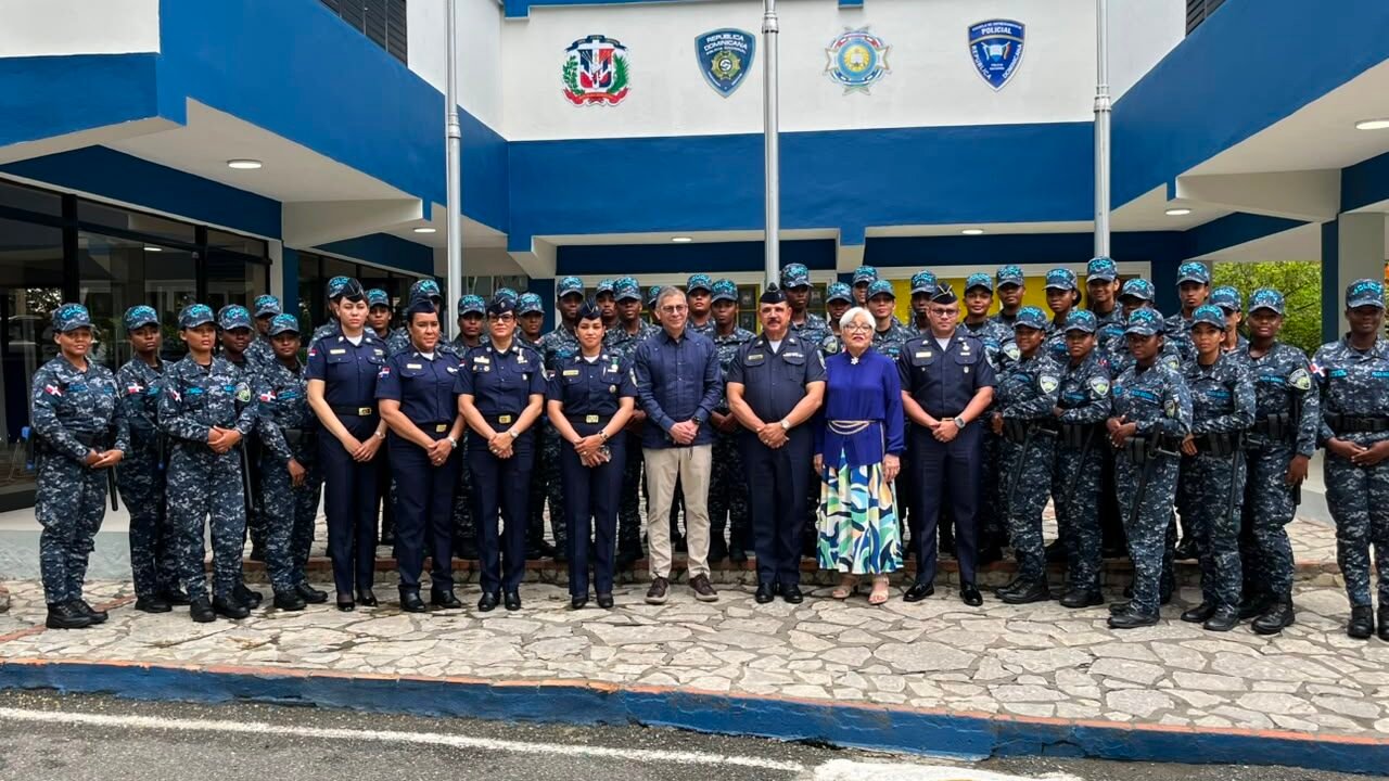 Policía Nacional continúa expansión del SITAB y capacita a 1,135 estudiantes femeninas de la escuela entrenamiento Hatillo, San Cristóbal