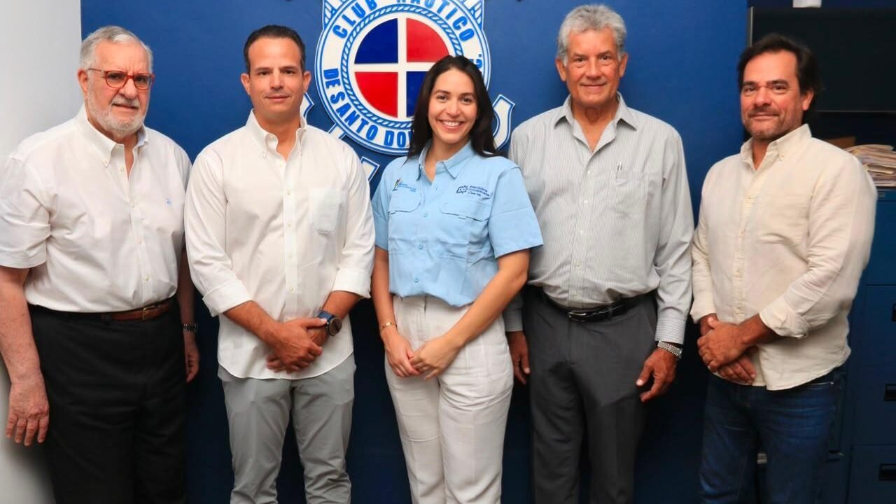 Internacional de pesca al Marlin Azul del CNSD tendrá 30 lanchas participantes