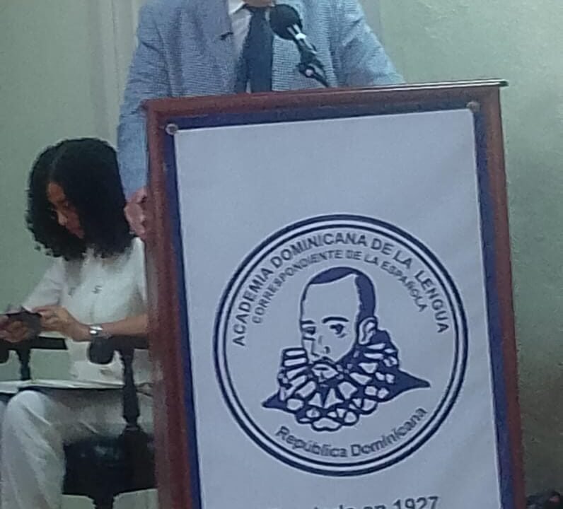 José López Larache ingresa como miembro correspondiente de la Academia Dominicana de la Lengua