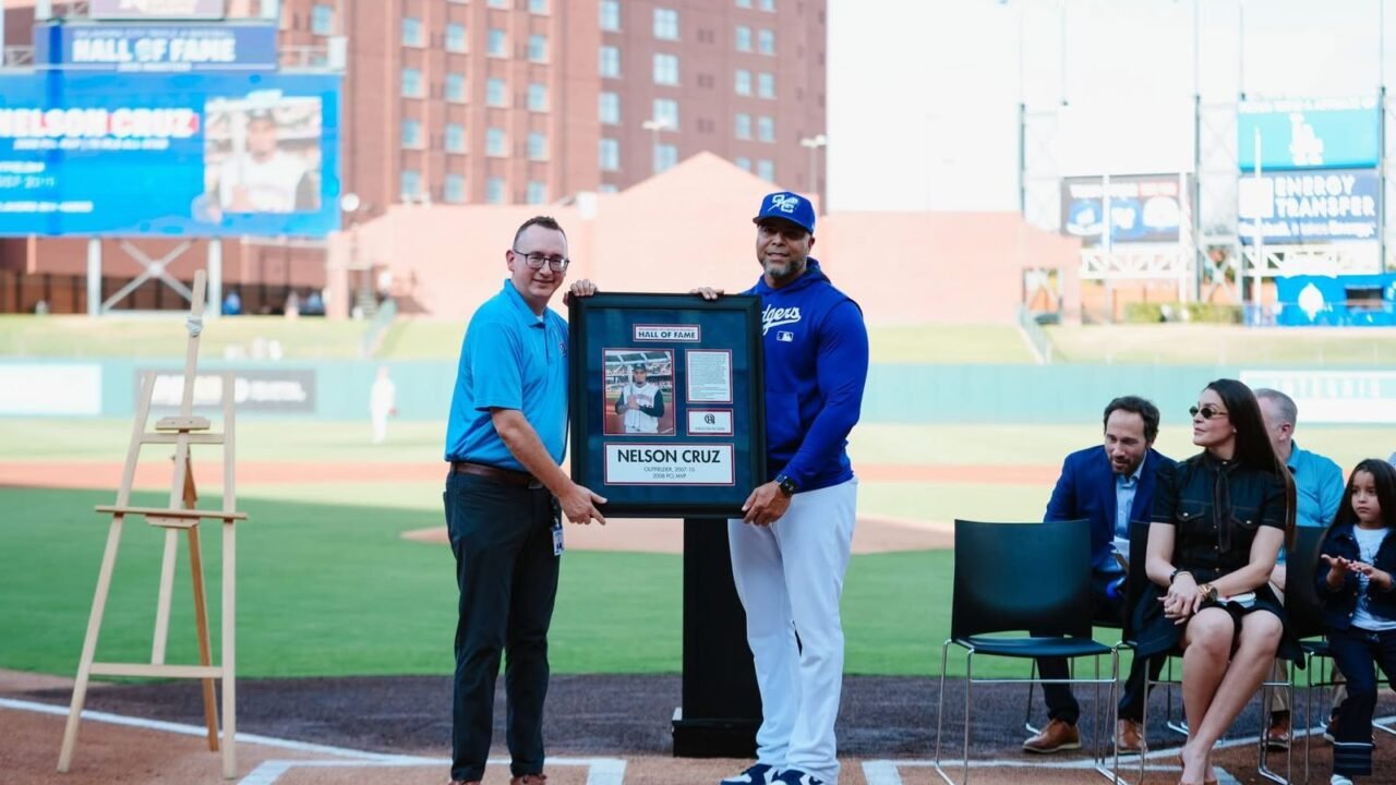 Nelson Cruz es exaltado al Salón de la Fama del Béisbol Triple-A de Oklahoma City