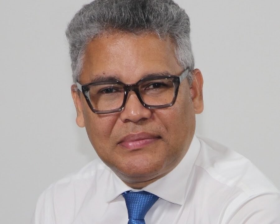 Carlos Peña plantea reformas políticas y electorales de cara a elecciones 2028