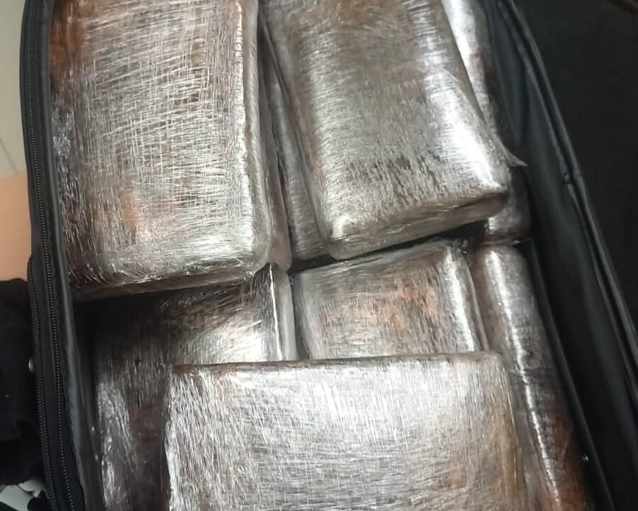 DNCD interviene en Punta Cana canadiense con 14 paquetes de presunta cocaína