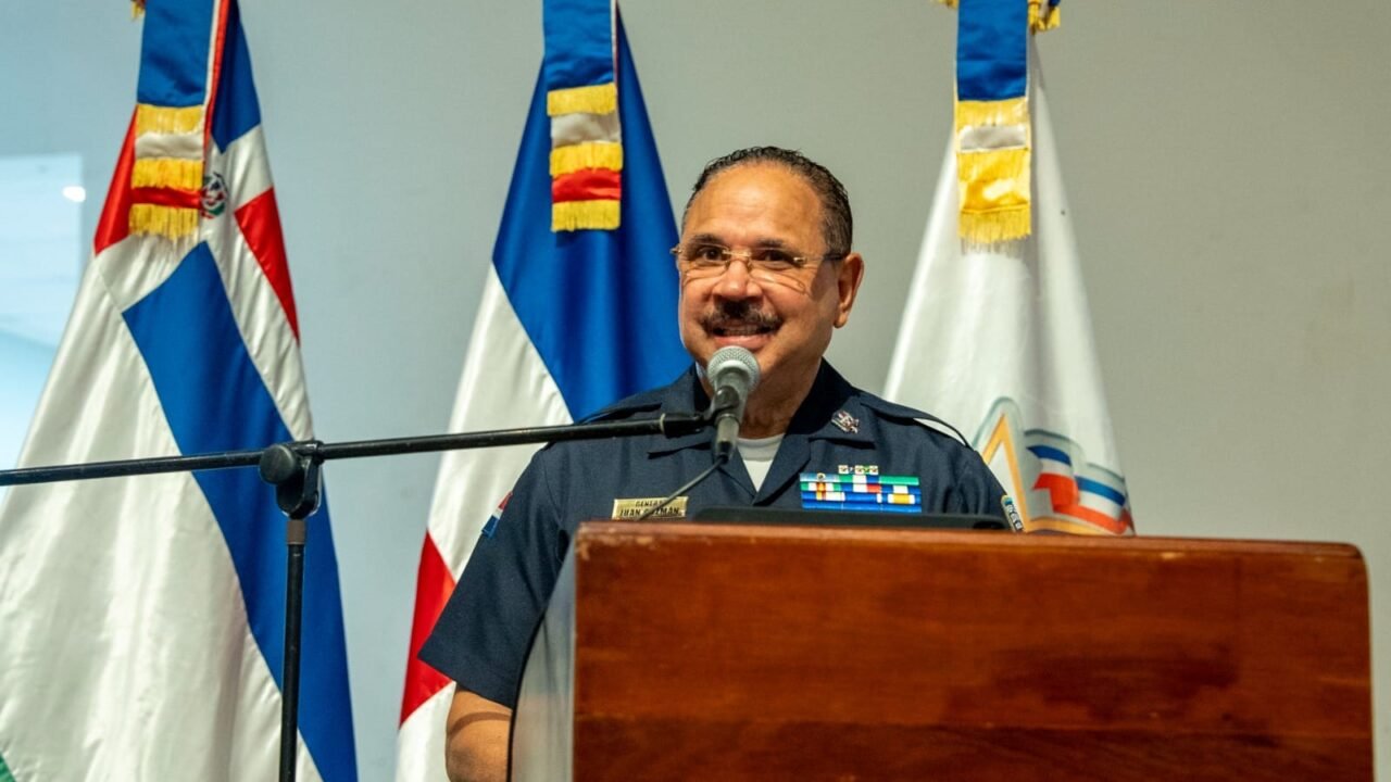 Policía Nacional impulsa estrategia para elevar la calidad en la formación de nuevos agentes